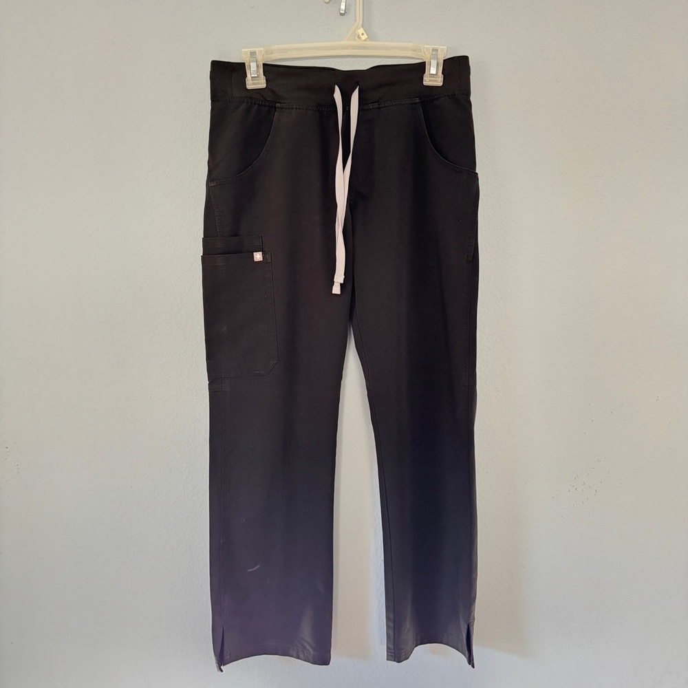 Figs Scrubs Kade Cargo Pant Black